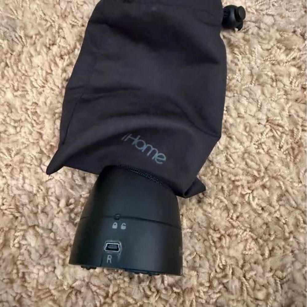 iHome Portable Speaker